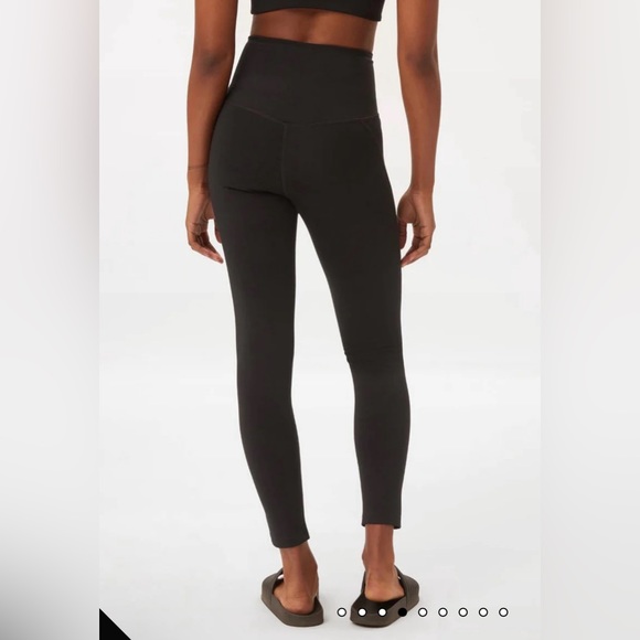 Girlfriend Collective Black Compressive High-Rise Legging - Picture 4 of 16
